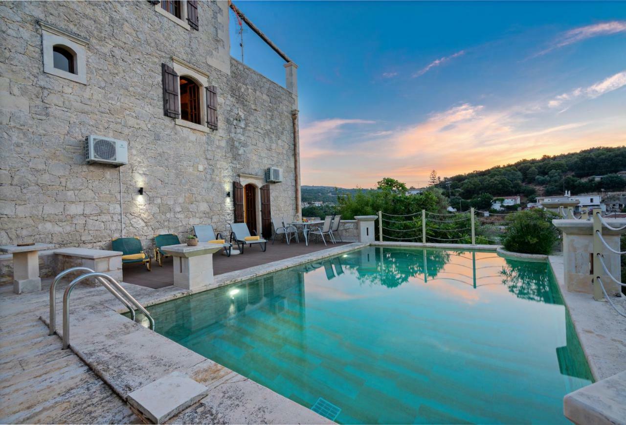 Pantelis Villa Elefterna